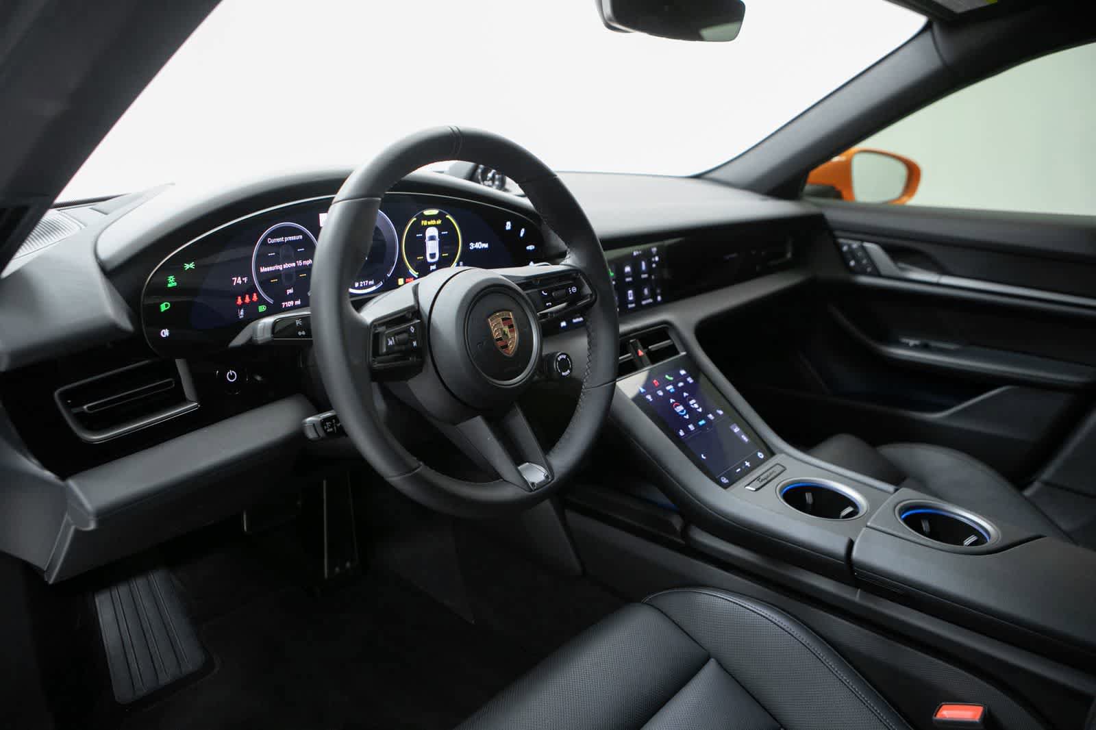 Certified 2025 Porsche Taycan 4S image 4