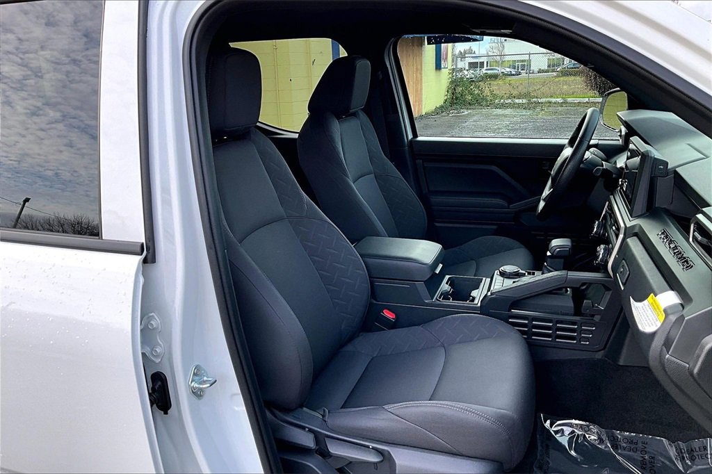 Used 2025 Toyota Tacoma SR image 10