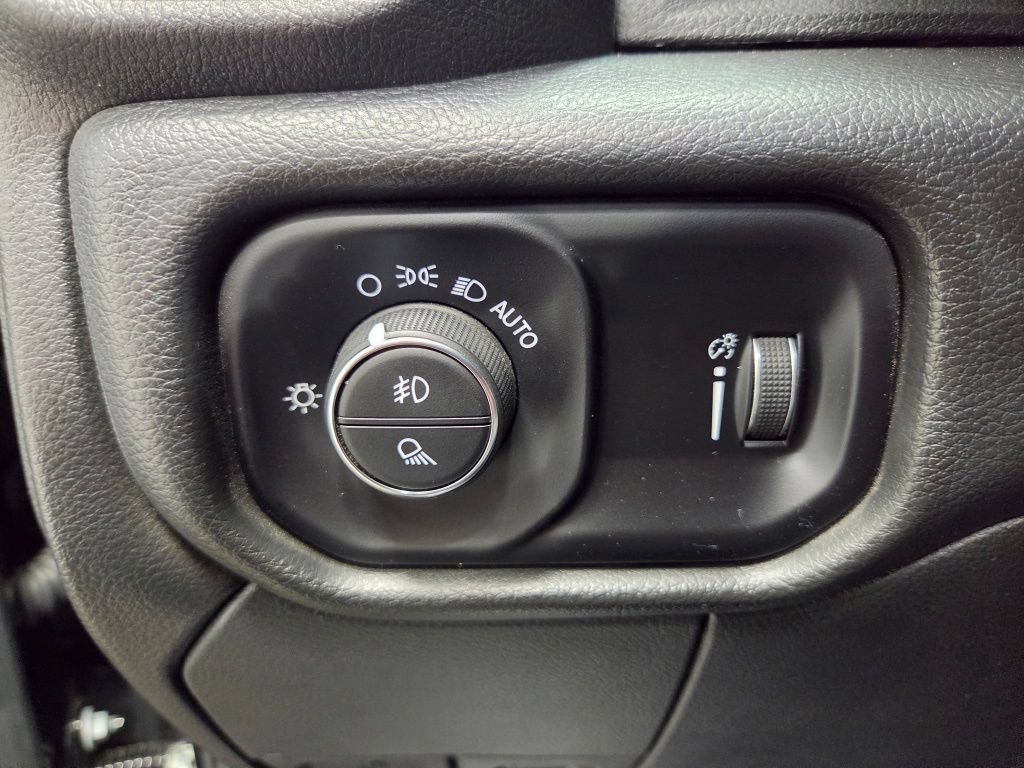 Used 2025 RAM 2500 Tradesman AWD/4WD image 23