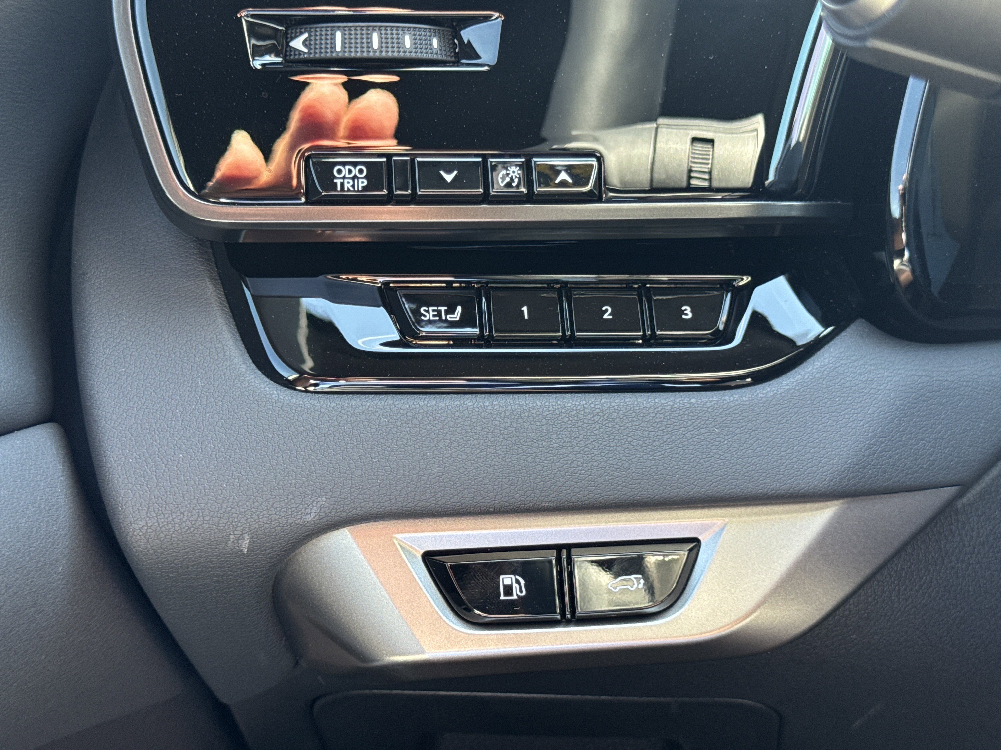 Used 2023 Lexus RX 350 Premium Plus w/ Accessory Package image 22