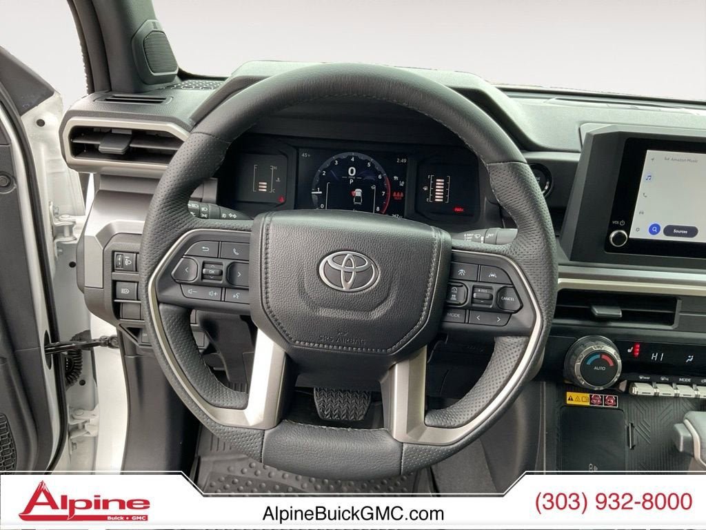 Used 2025 Toyota Tacoma SR5 AWD/4WD image 20