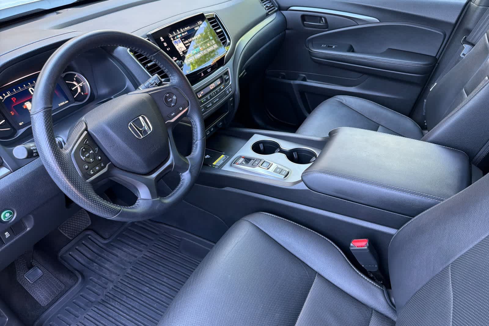 Used 2024 Honda Passport EX-L image 13