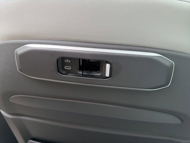 Used 2026 BMW X5 xDrive50e w/ Executive Package image 17