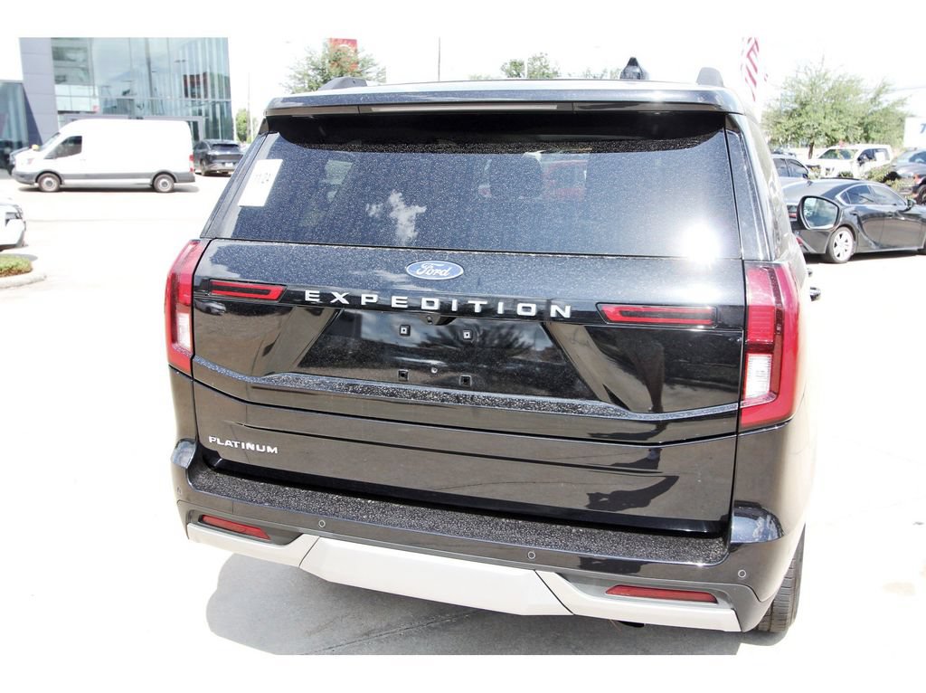 Used 2025 Ford Expedition Platinum AWD/4WD image 7