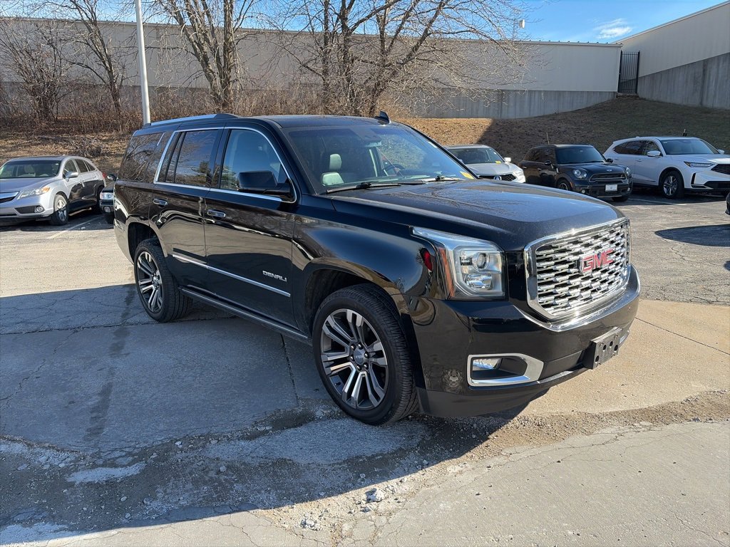 Used 2019 GMC Yukon Denali w/ Denali Ultimate Package image 3