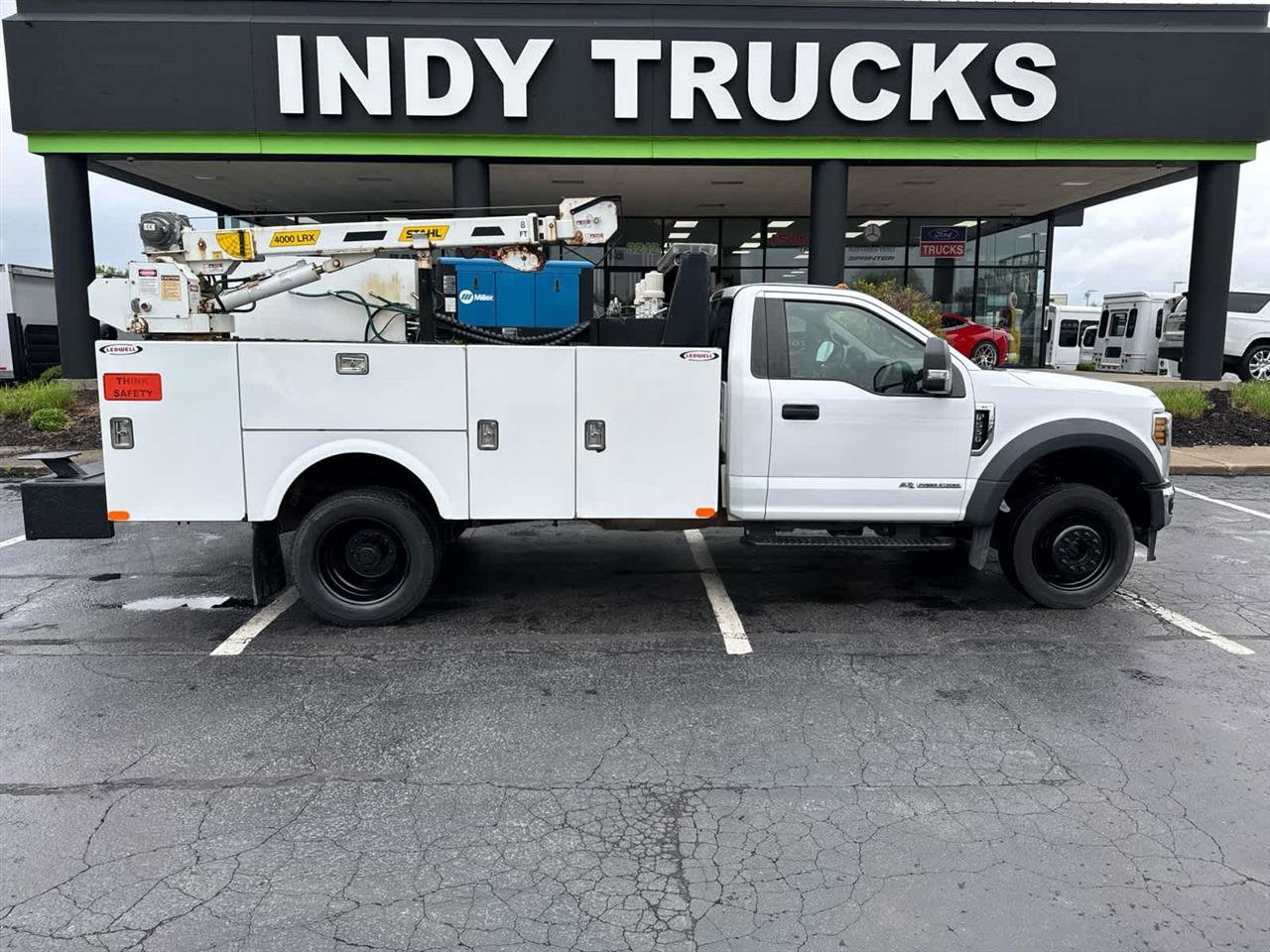 Used 2019 Ford F550 4x4 Regular Cab Super Duty image 4