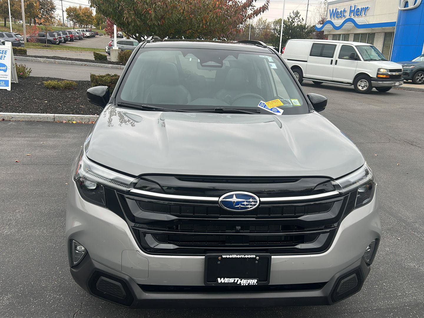 Used 2025 Subaru Forester Touring AWD/4WD image 2