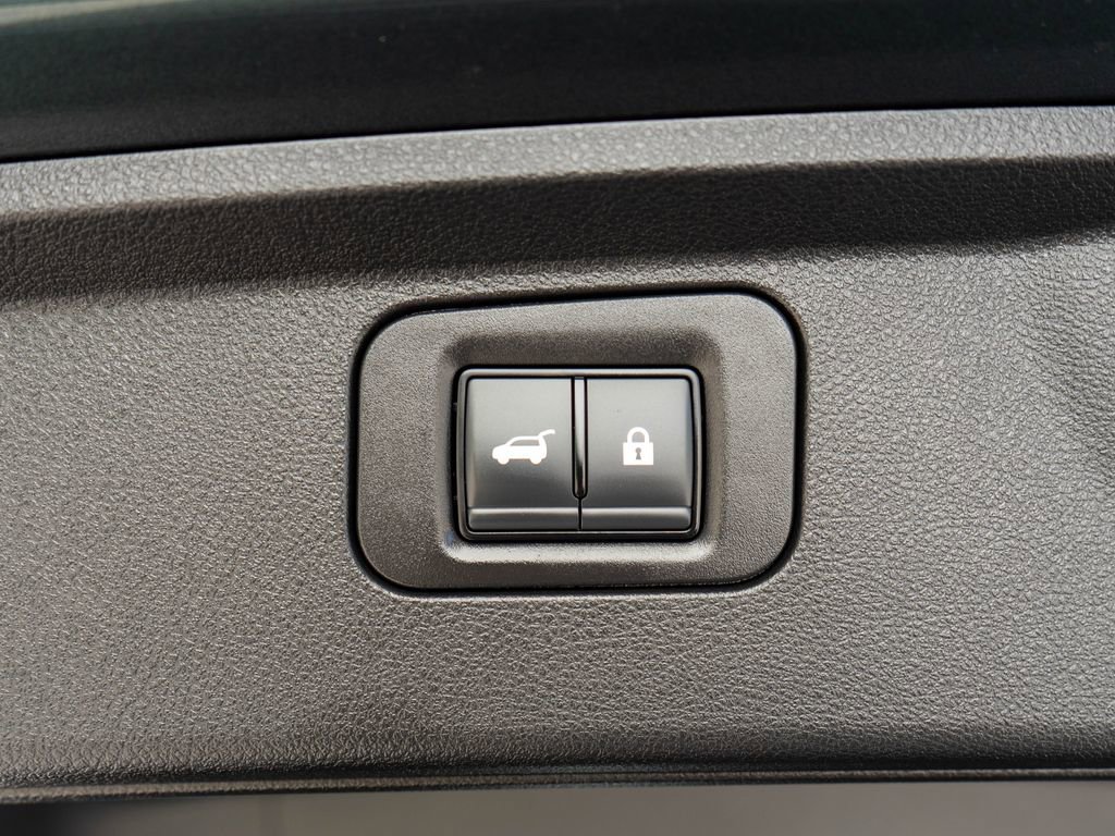 Used 2026 Nissan Armada SL w/ Captain's Chari Seat Package AWD/4WD image 35