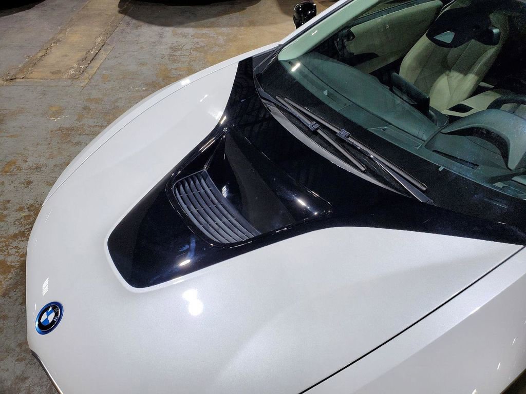 Used 2016 BMW i8 image 47
