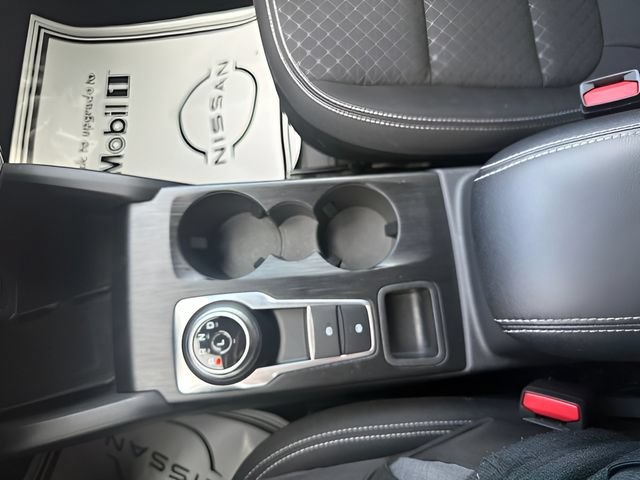 Used 2024 Ford Escape Active w/ Tech Pack #2 FWD image 17