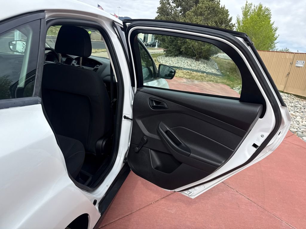 Certified 2018 Ford Focus S FWD image 21