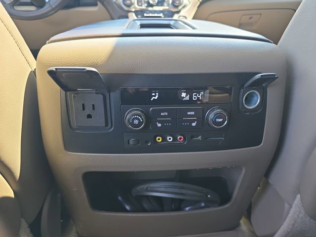 Used 2015 Chevrolet Tahoe LTZ AWD/4WD image 34