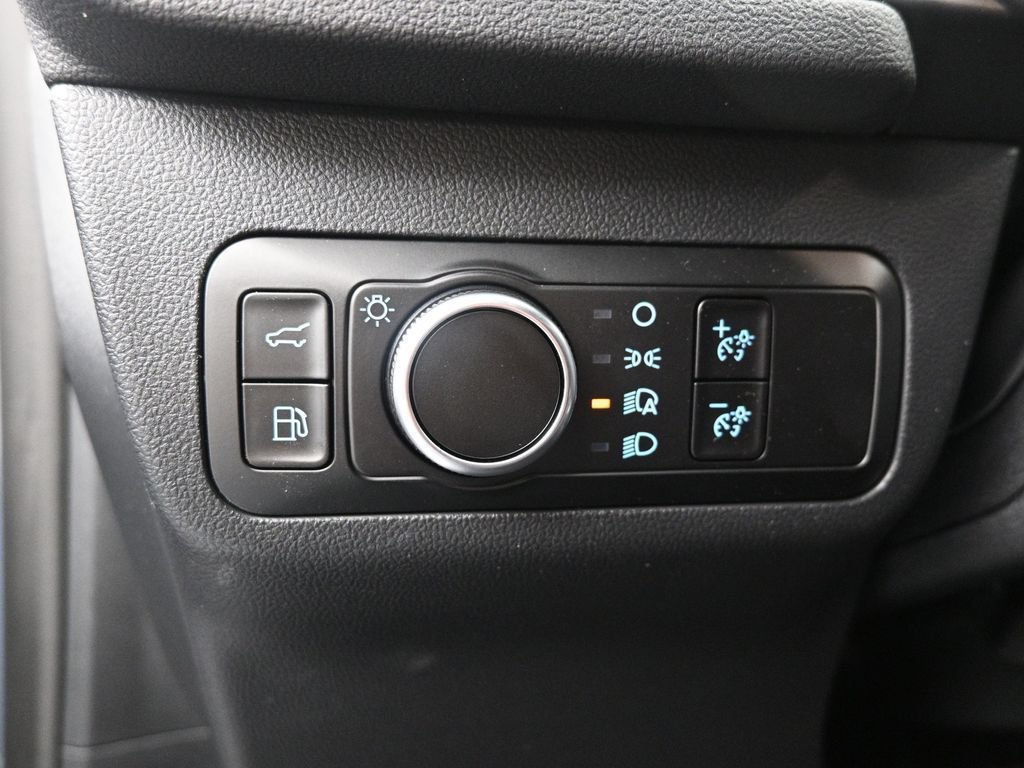 New 2025 Ford Escape ST-Line w/ Equipment Group 301A FWD image 39