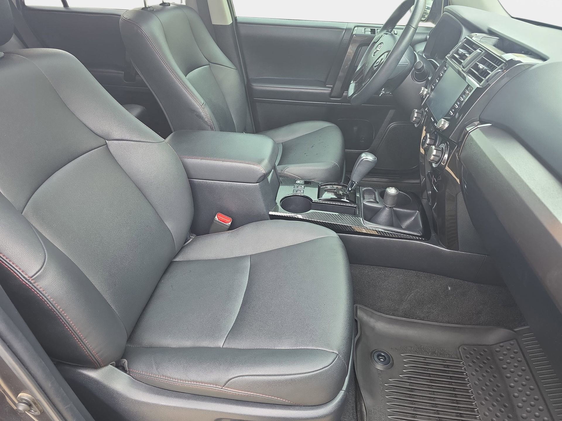 Used 2021 Toyota 4Runner Venture w/ Moonroof Package AWD/4WD image 10