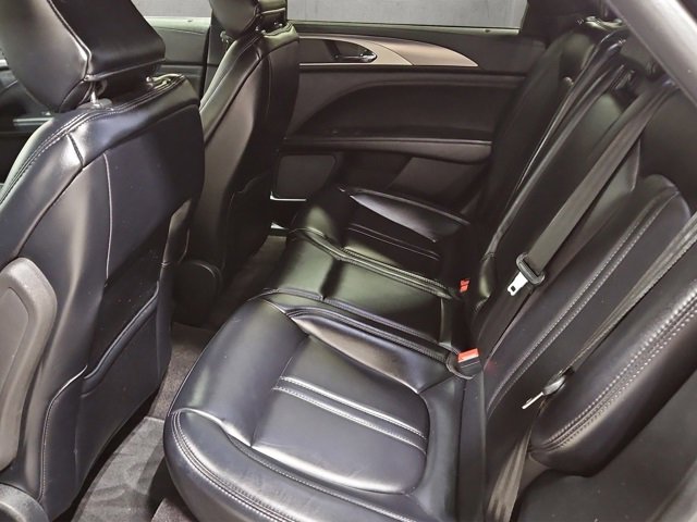 Used 2020 Lincoln MKZ w/ Convenience Package image 22