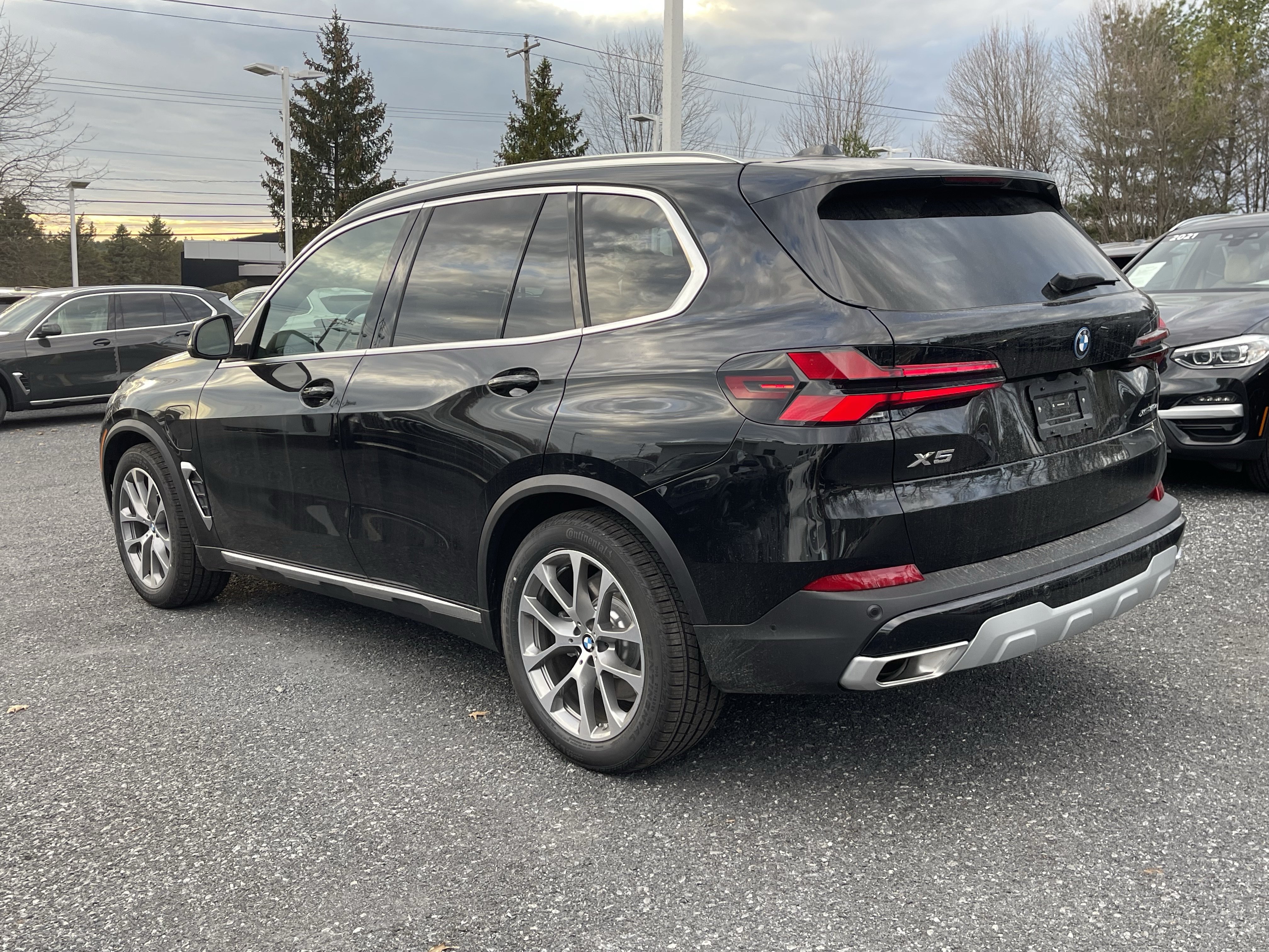 New 2026 BMW X5 xDrive50e w/ Executive Package AWD/4WD image 5