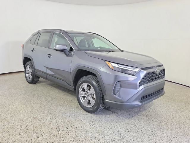 Used 2025 Toyota RAV4 XLE FWD image 4