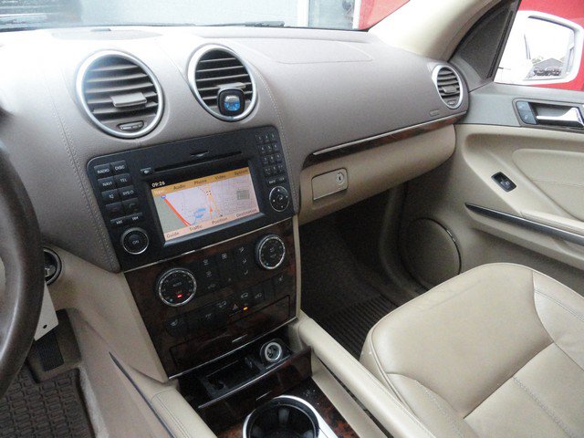 Used 2011 Mercedes-Benz GL 450 4MATIC image 9