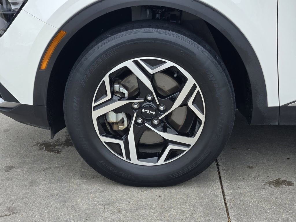 Certified 2023 Kia Sportage LX AWD/4WD image 17