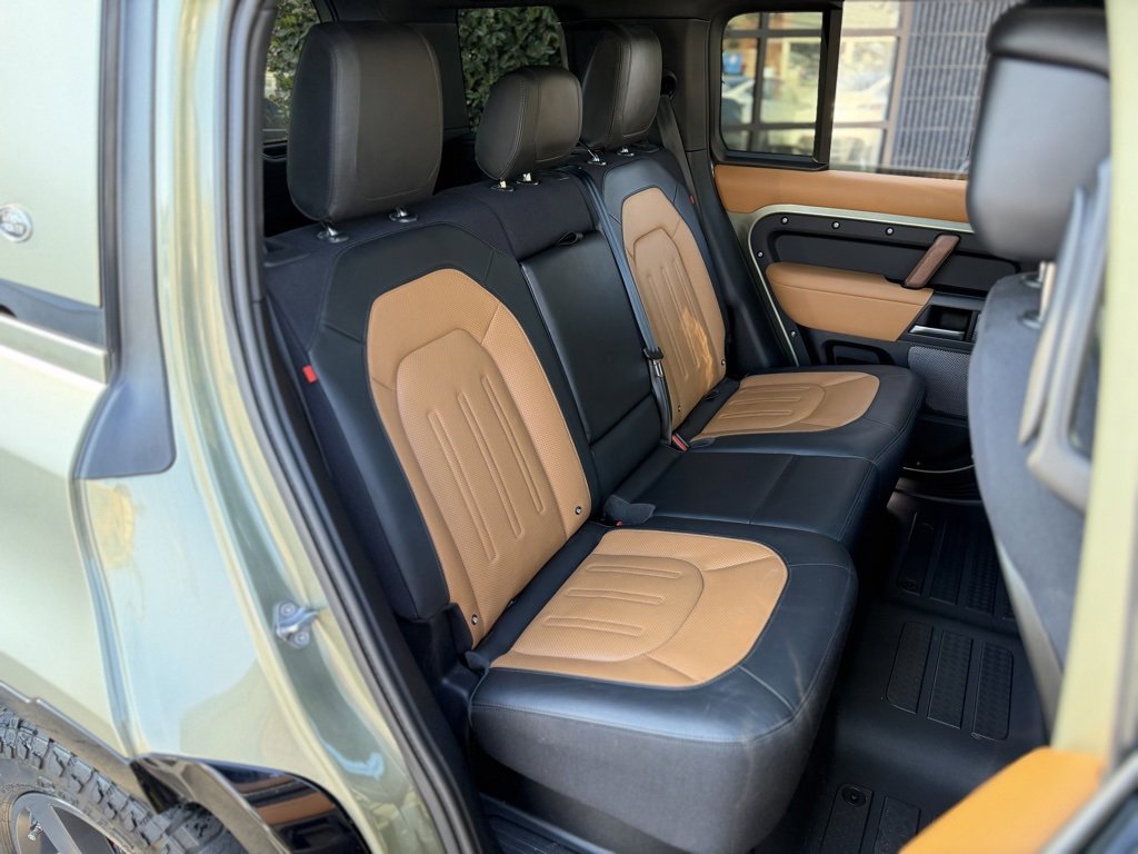 Used 2020 Land Rover Defender 110 X image 38