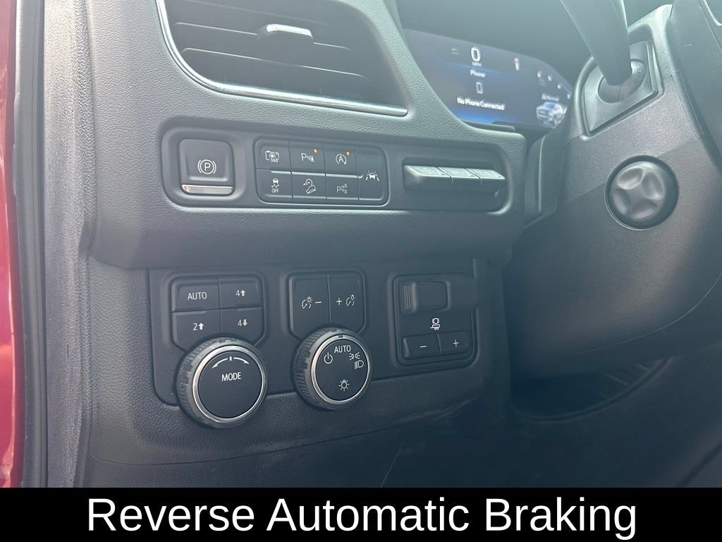 Used 2023 Chevrolet Suburban Premier w/ Advanced Technology Package AWD/4WD image 18