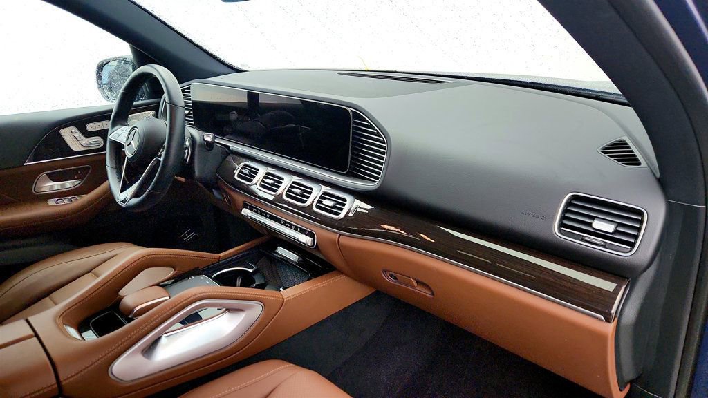 Used 2025 Mercedes-Benz GLE 450e GLE 450e 4MATIC SUV, Exclusive w/ Driver Assistance Package image 23