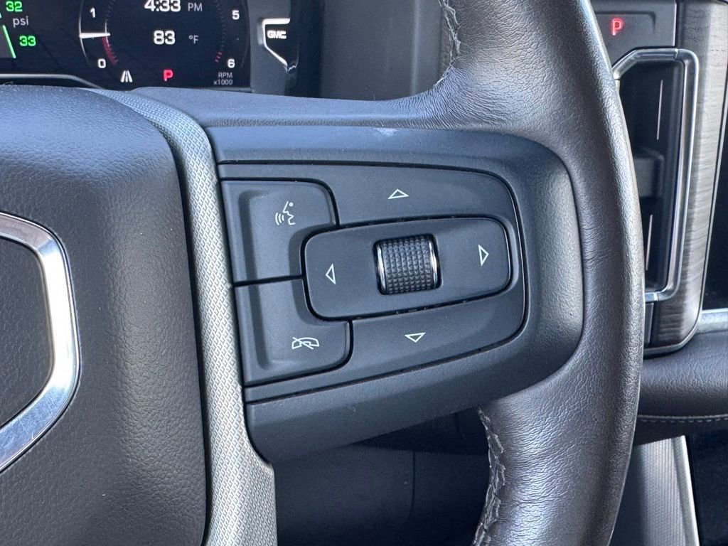 Used 2022 GMC Yukon XL Denali w/ Denali Premium Package image 10