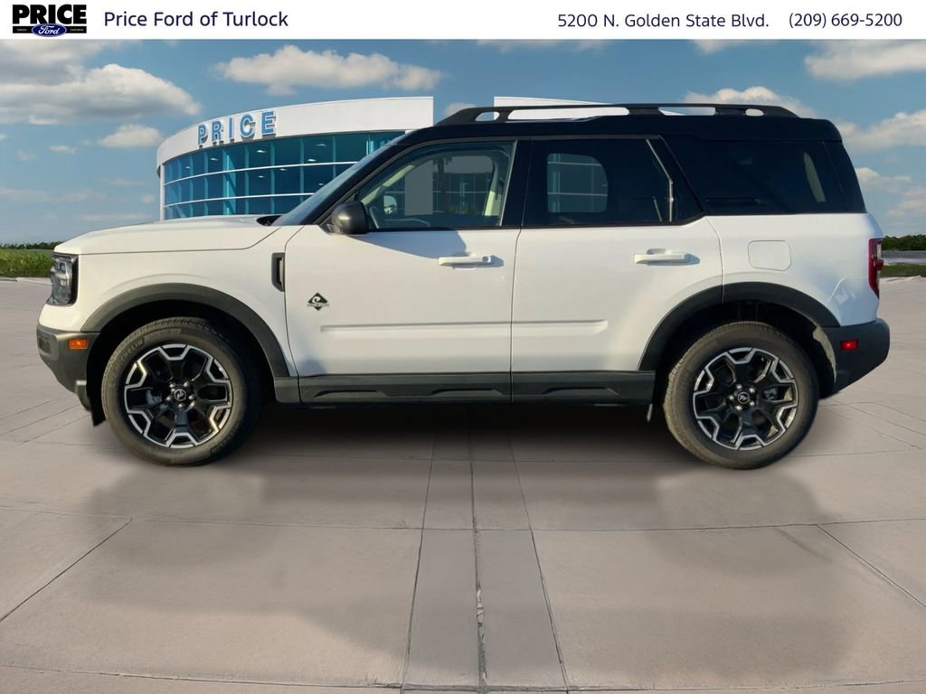 Used 2025 Ford Bronco Sport Outer Banks AWD/4WD image 8