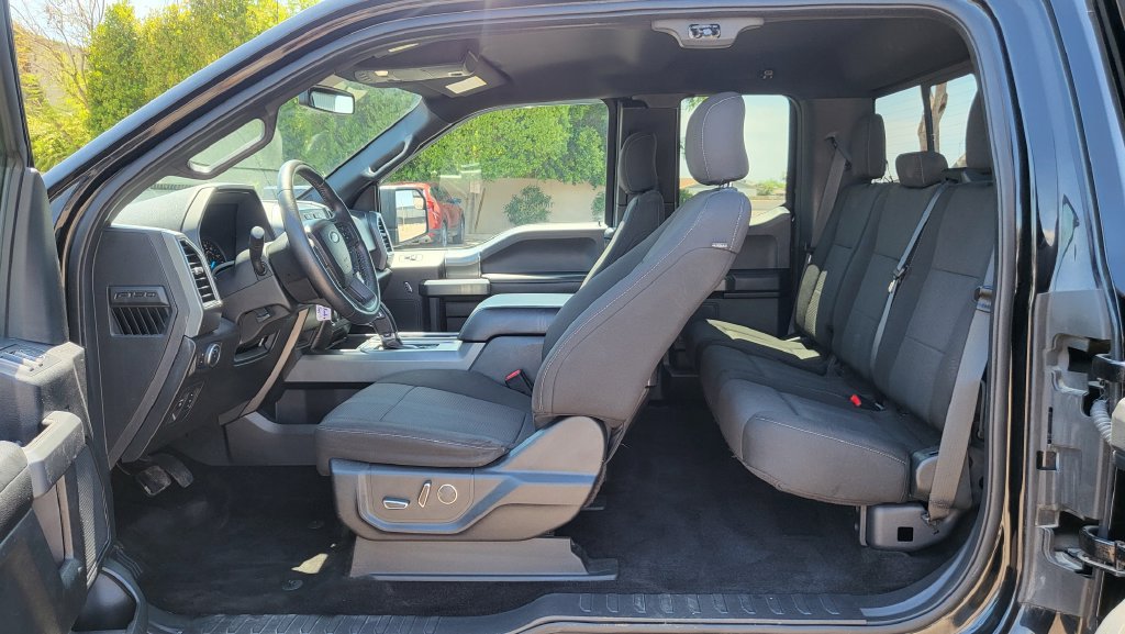 Used 2017 Ford F150 XLT w/ Equipment Group 302A Luxury AWD/4WD image 32