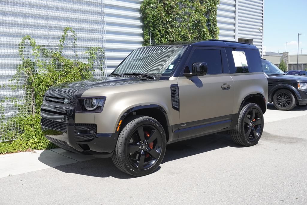 Used 2023 Land Rover Defender 90 X AWD/4WD image 3