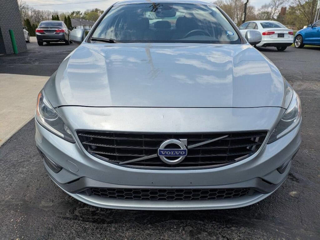Used 2017 Volvo S60 T5 Dynamic image 7