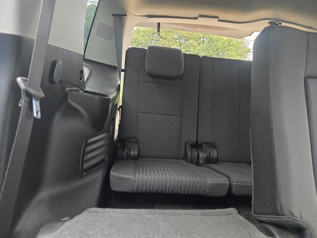 Used 2018 Chevrolet Tahoe LS RWD image 25