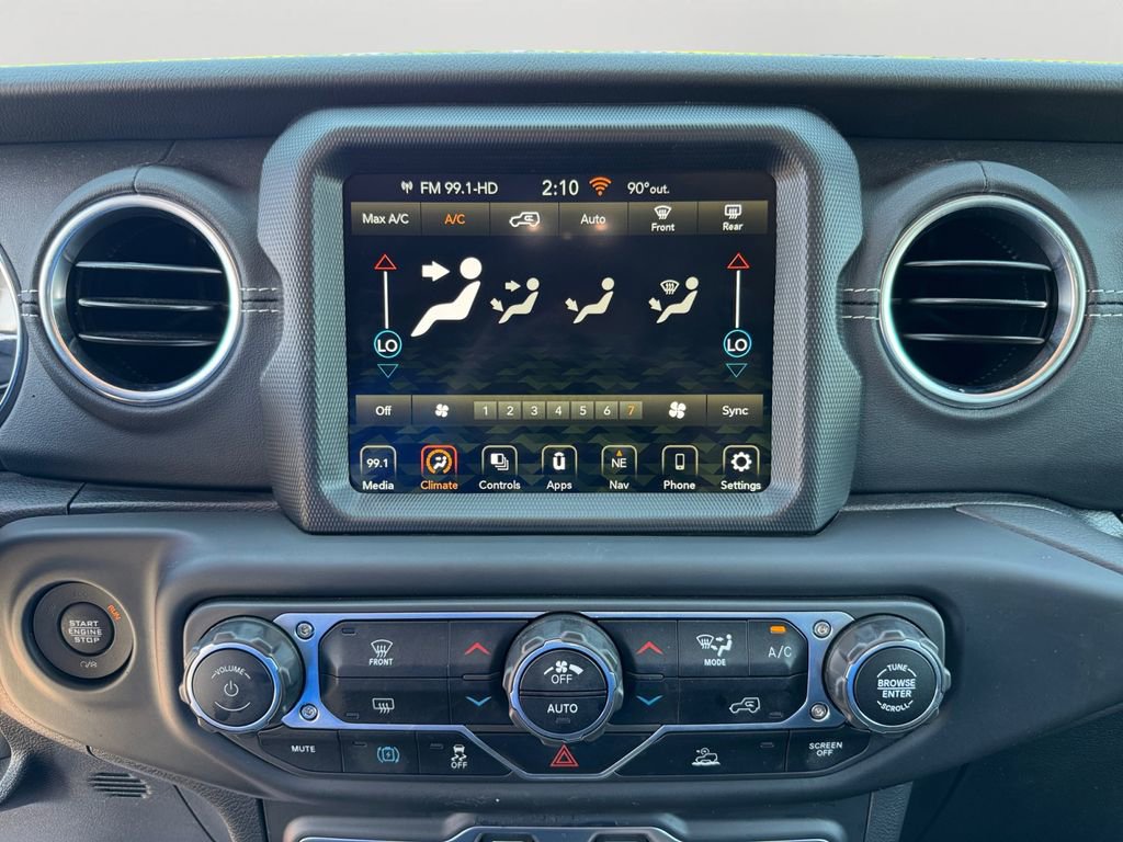 Used 2022 Jeep Wrangler Unlimited Sahara image 22