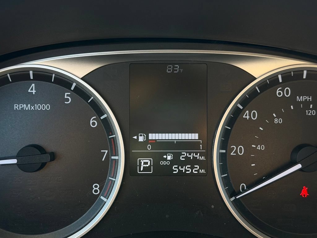 Certified 2025 Nissan Kicks Play S FWD image 31