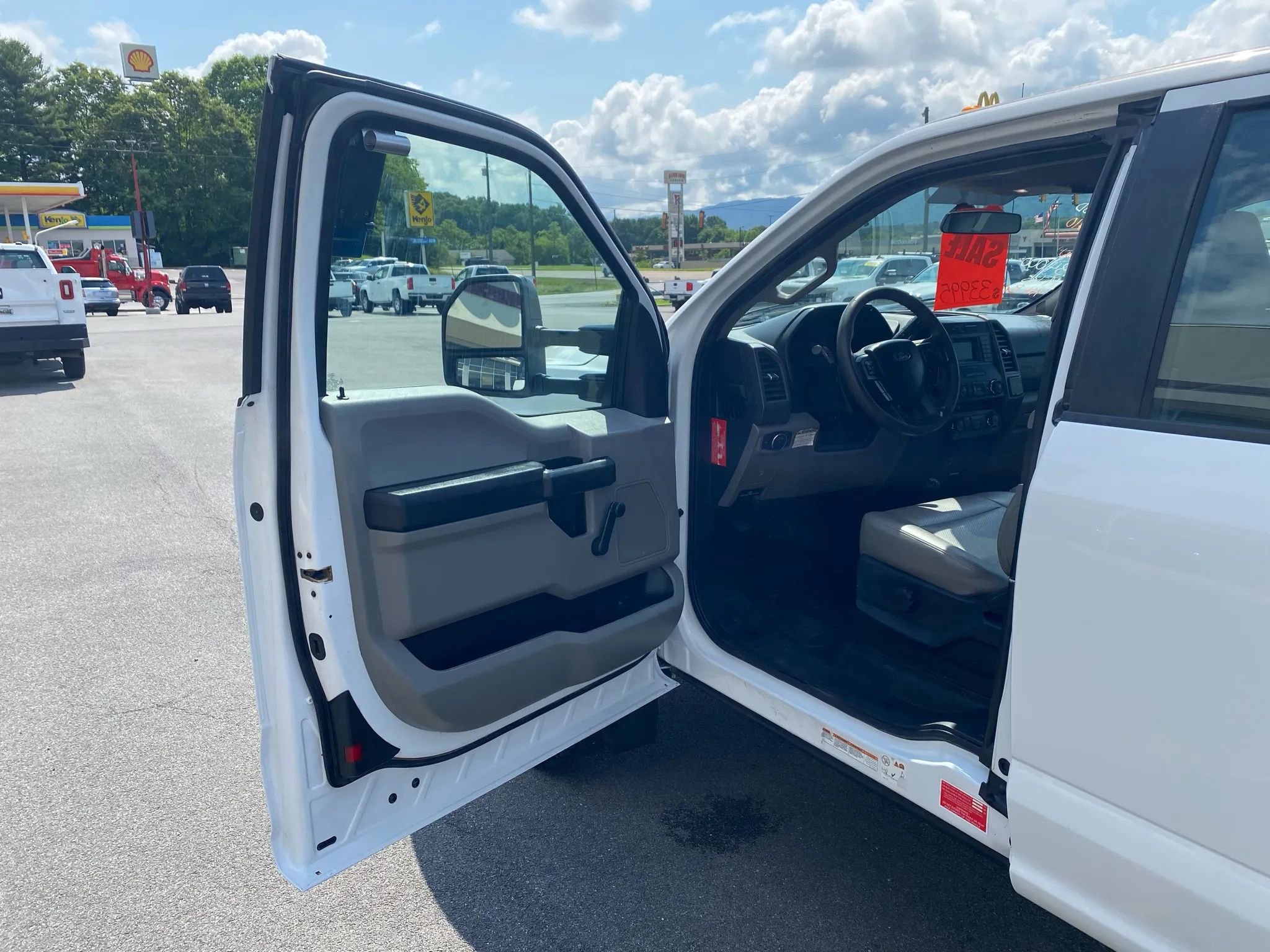 Used 2017 Ford F450 XL w/ Trailer Tow Package AWD/4WD image 7