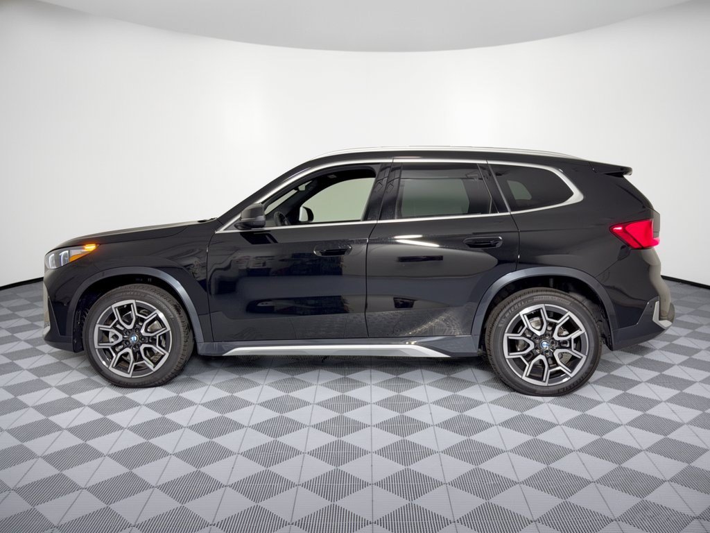 New 2026 BMW X1 xDrive28i w/ Technology Package AWD/4WD image 2