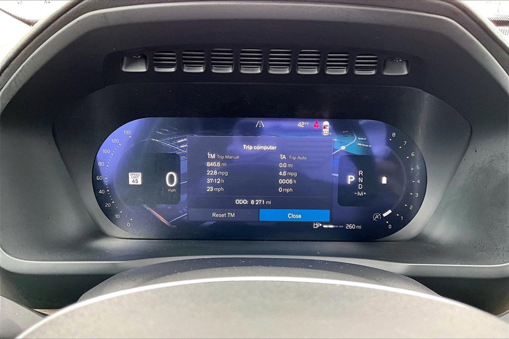 Certified 2026 Volvo XC90 B6 Plus w/ Protection Package Premier image 13