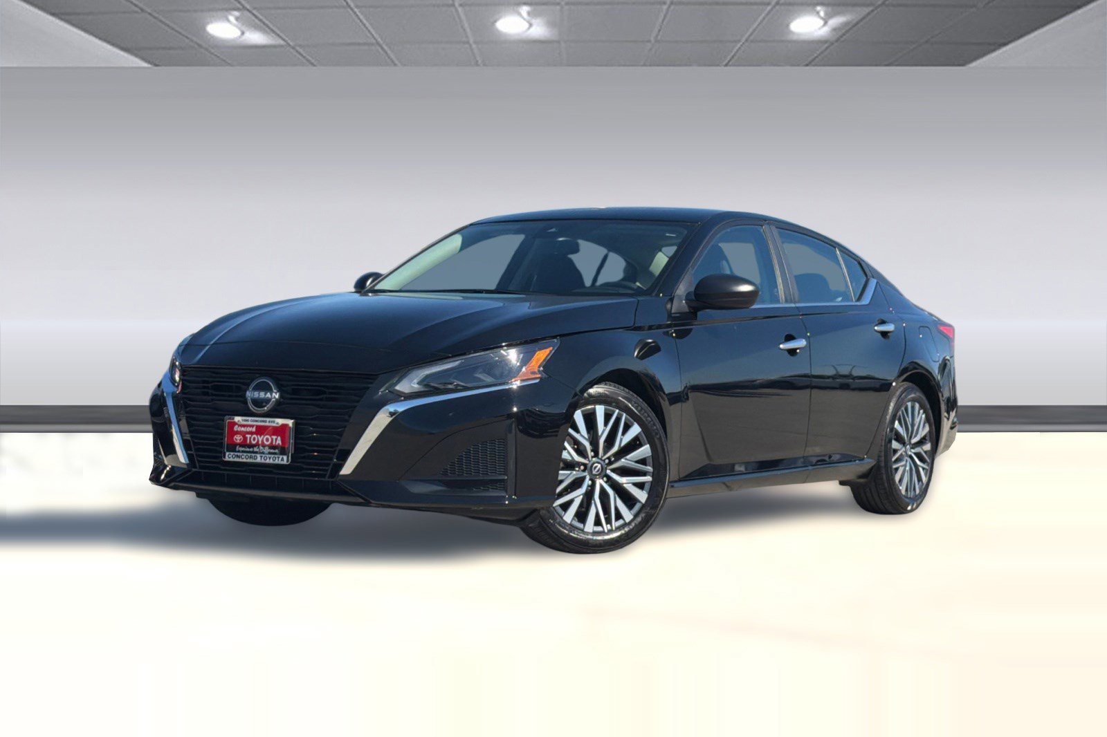 Used 2025 Nissan Altima 2.5 SV image 22