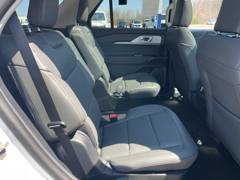New 2026 Ford Explorer Active w/ Active Comfort Package AWD/4WD image 25