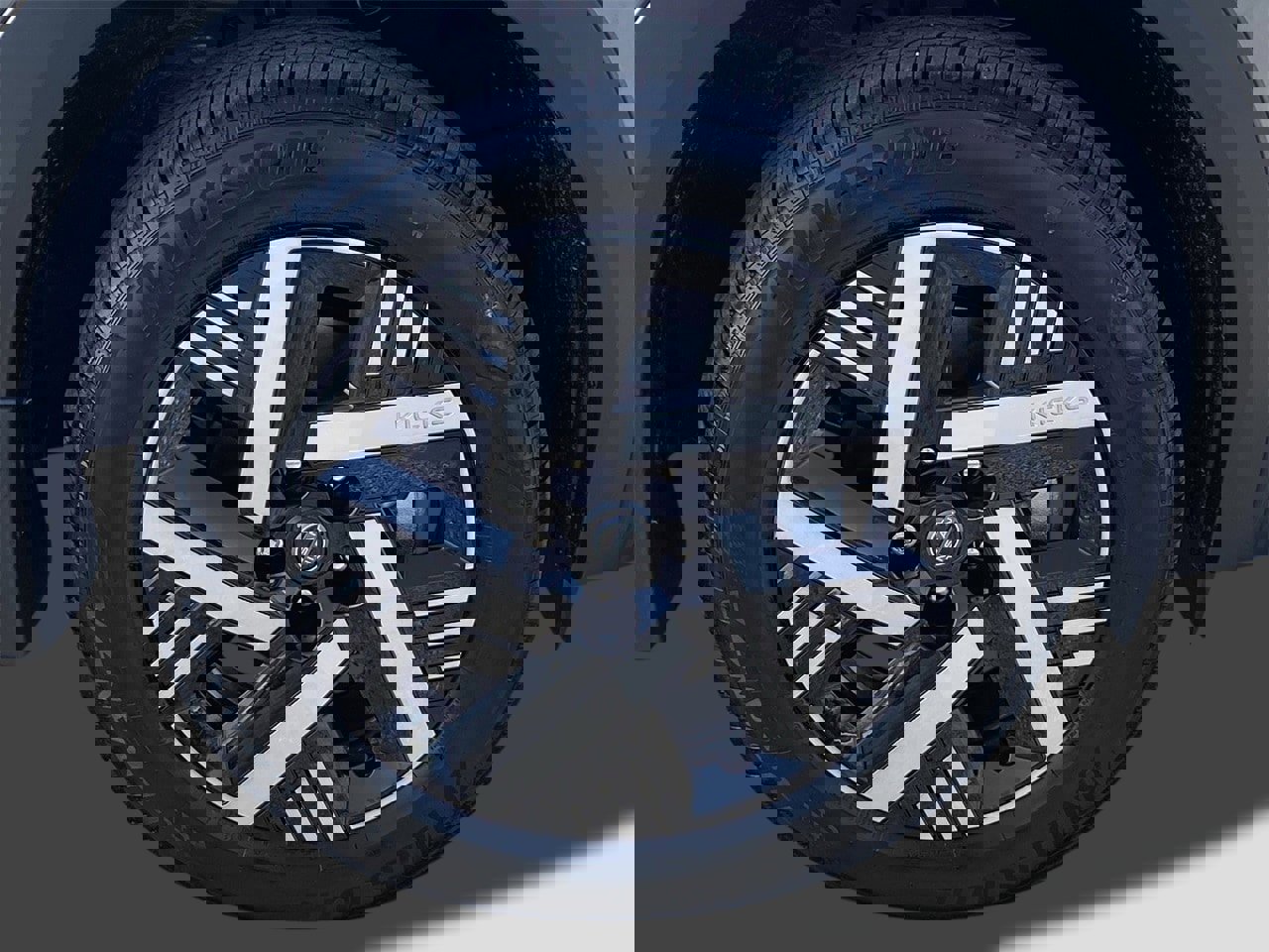 New 2026 Nissan Kicks SV image 7