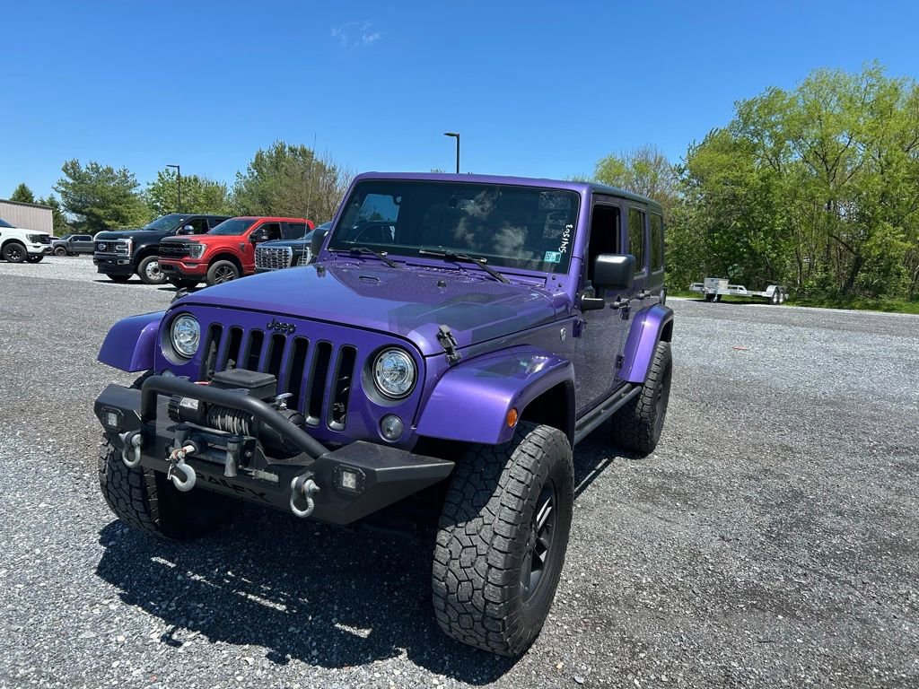 Used 2017 Jeep Wrangler Unlimited Sahara AWD/4WD image 2