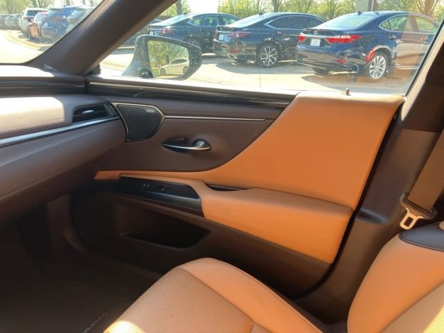 Used 2021 Lexus ES 300h w/ Premium Package image 28