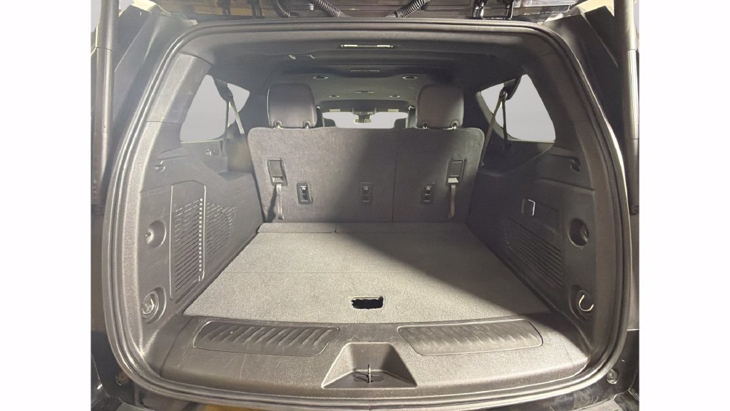 Certified 2025 Chevrolet Suburban LT AWD/4WD image 30