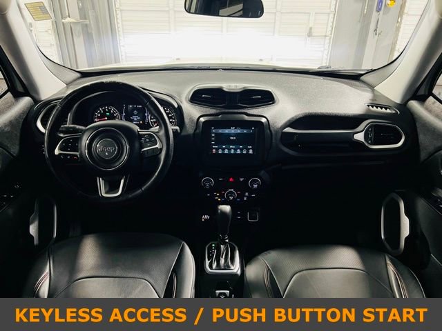 Used 2019 Jeep Renegade Latitude w/ Cold Weather Group image 4