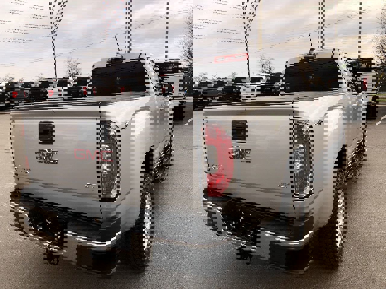 Used 2015 GMC Canyon SLE w/ SLE Convenience Package image 5