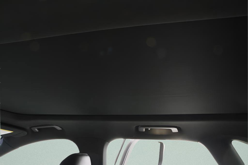 Used 2015 Lincoln MKC AWD w/ Equipment Group 101A Select image 9