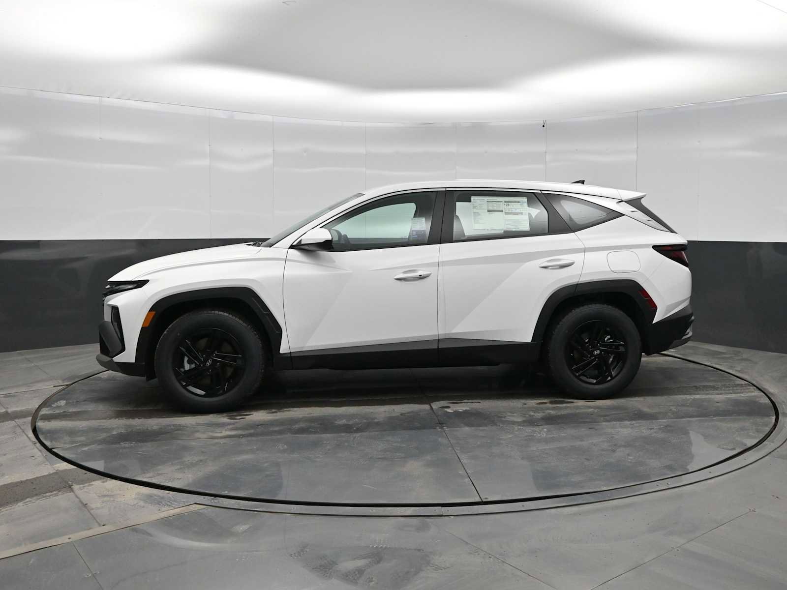 New 2026 Hyundai Tucson SE image 5