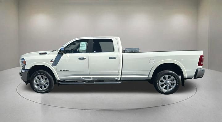 Used 2022 RAM 3500 Laramie AWD/4WD image 5