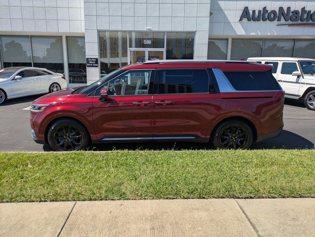 Used 2023 Kia Carnival SX Prestige image 9