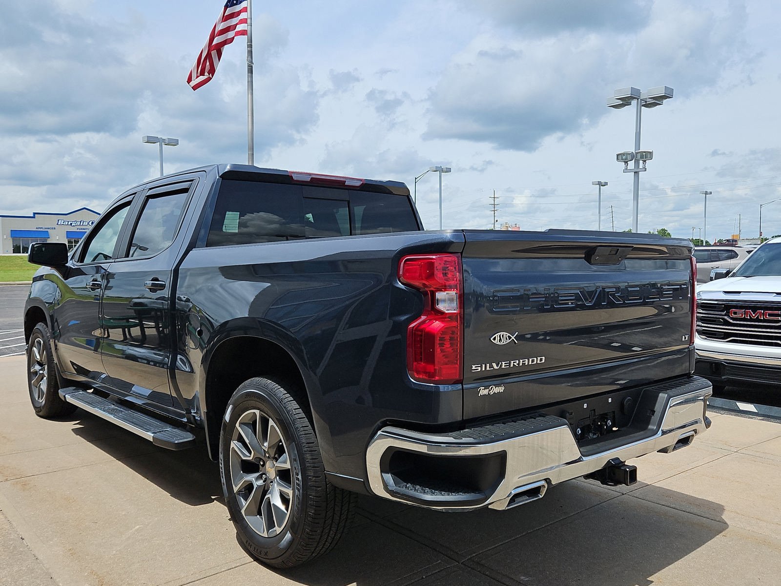 Used 2021 Chevrolet Silverado 1500 LT w/ All Star Edition Plus AWD/4WD image 3